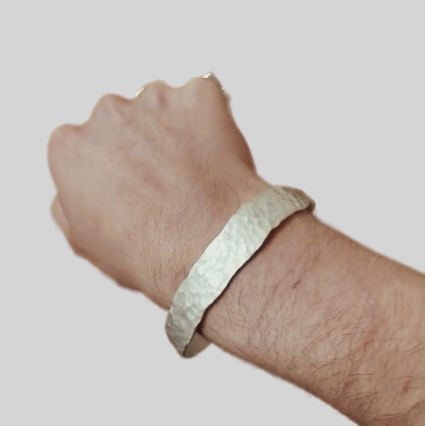 silver hammered bracelet 2025